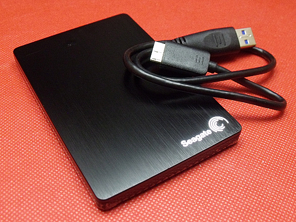 Seagate Slim Portable External Drive | Mama Likes This