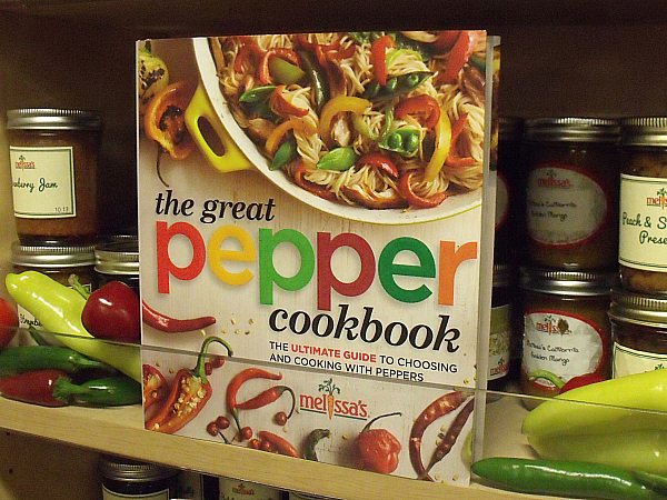 Melissa's Great Pepper Cookbook