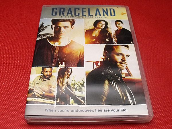 Graceland Season 1 DVD Set