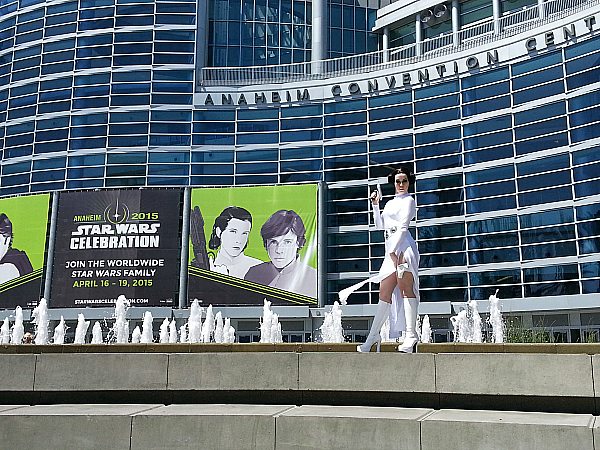 feature Star Wars Celebration Cosplay - Princess Leia