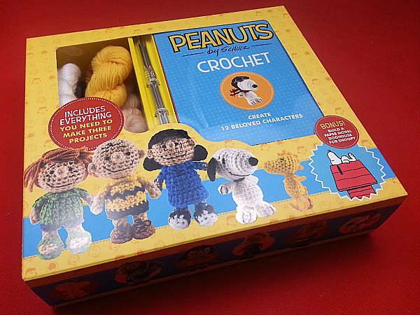 Peanuts Snoopy Crochet Kit