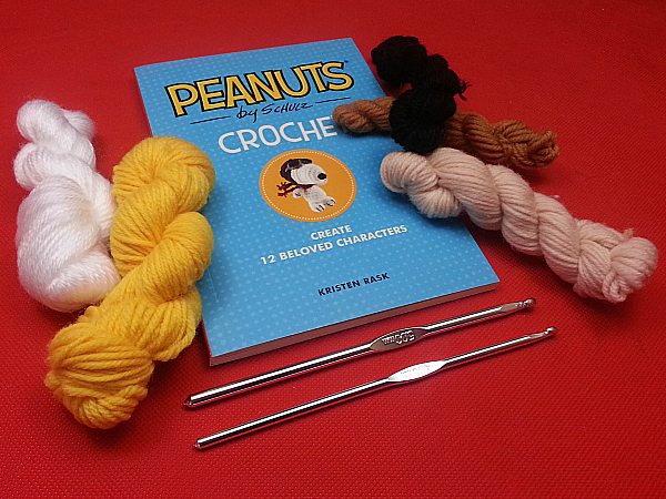 Peanuts Snoopy Crochet Kit