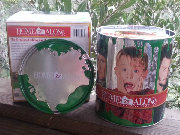 Home Alone Ultimate Collector's Edition Gift Set