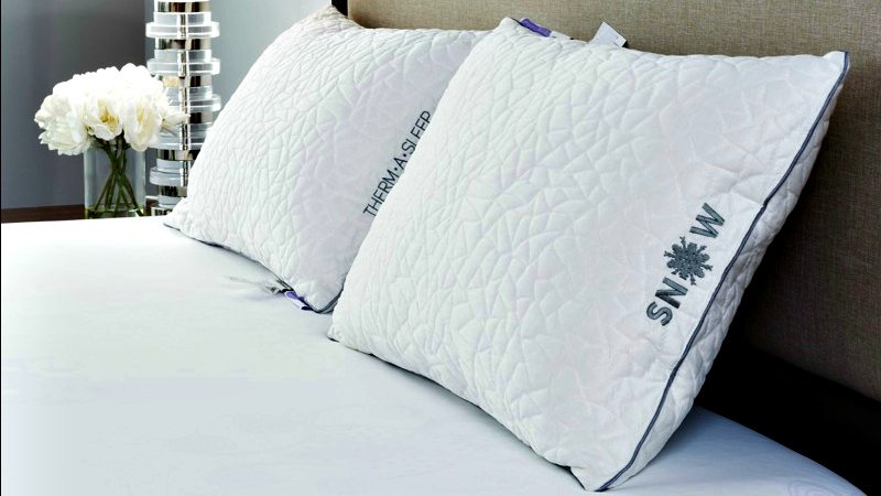 Snow Pillow Holiday Gift Guide