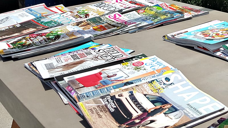 vision board magazine table