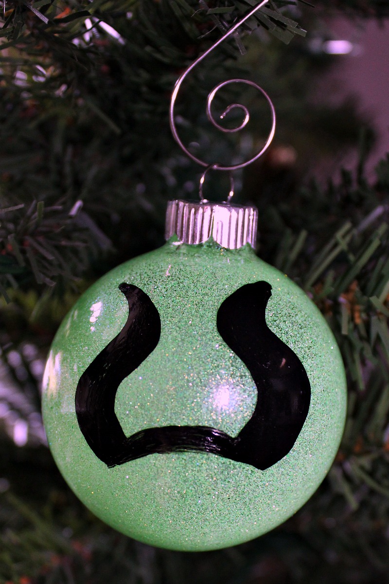 Maleficent Ornament Craft #Maleficent #Disney #DisneyCraft #Craft #MaleficentCraft #Christmas