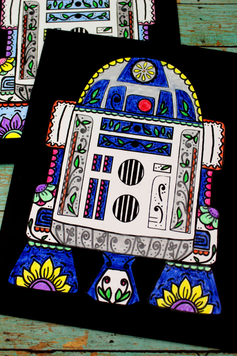 Free Printable Star Wars R2-D2 Sugar Skull Coloring Page Craft #StarWars #R2D2 #SugarSkull #DayOfTheDead #DiaDeLosMuertos