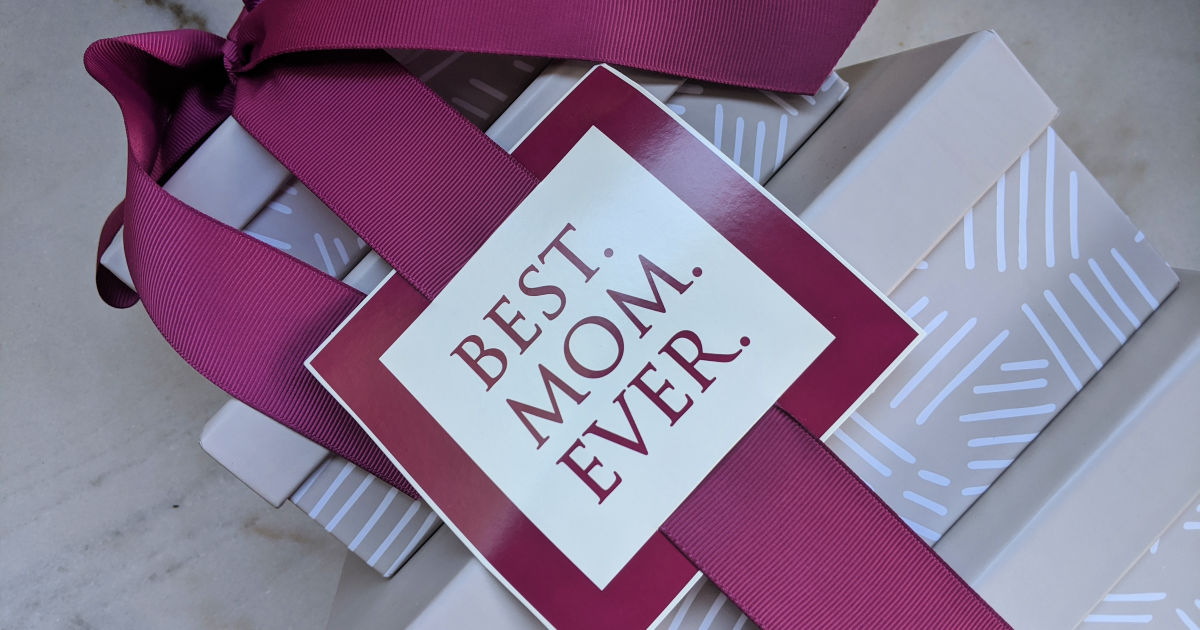 feature best mom gift tower