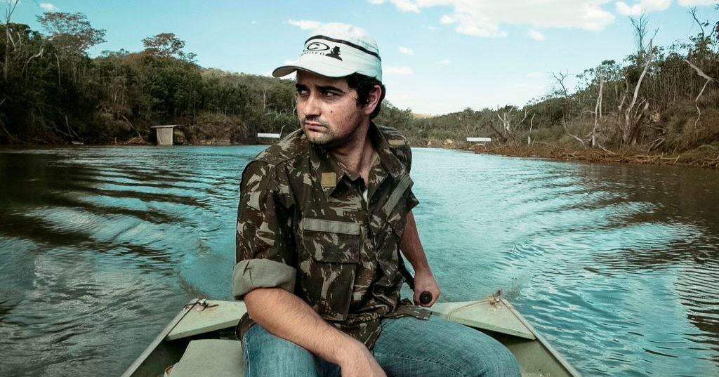 young man boating in paulistas