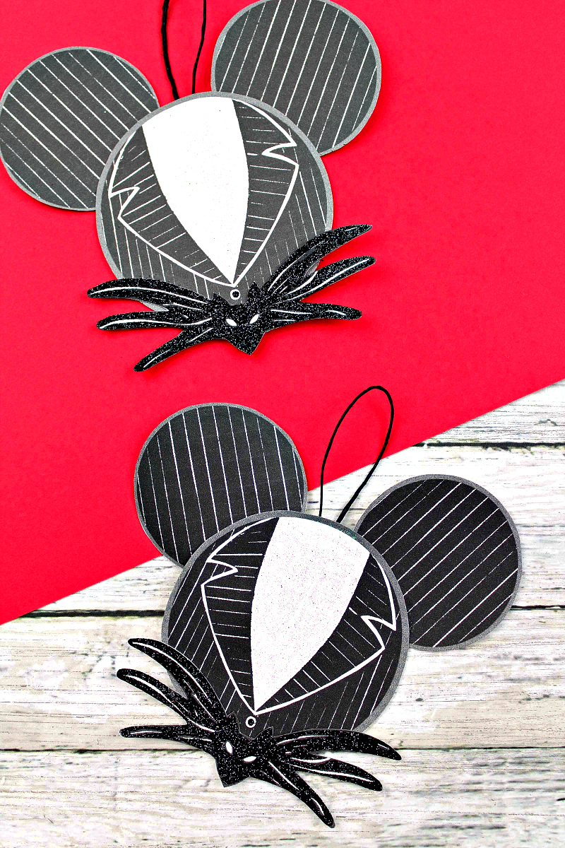 Jack Skellington Ornament Craft #Disney #NightmareBeforeChristmas #FreePrintable #JackSkellington #ChristmasOrnament #HolidayOrnament #Jack #EasyCraft #EasyChristmasCraft