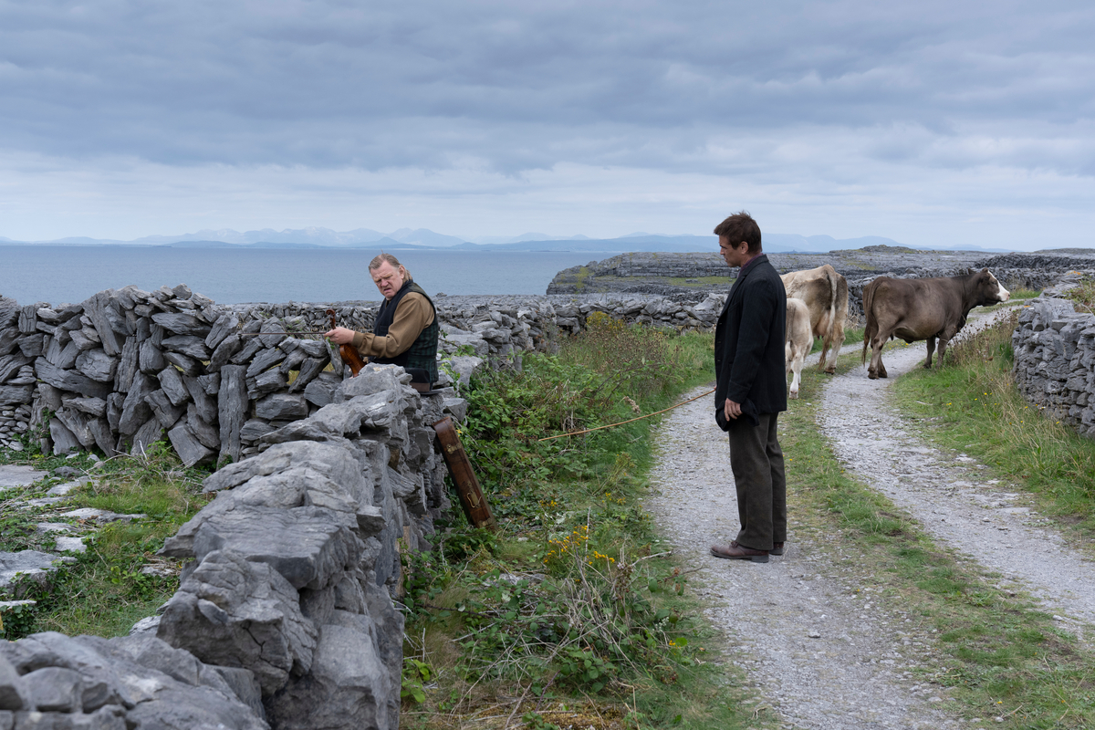 Brendan Gleeson and Colin Farrell in the film THE BANSHEES OF INISHERIN