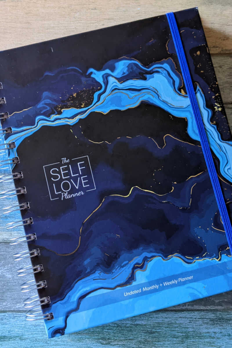 Use The Self Love Planner from Dr. Shainna Ali to guide you on a journey to self-love, happiness and empowerment.