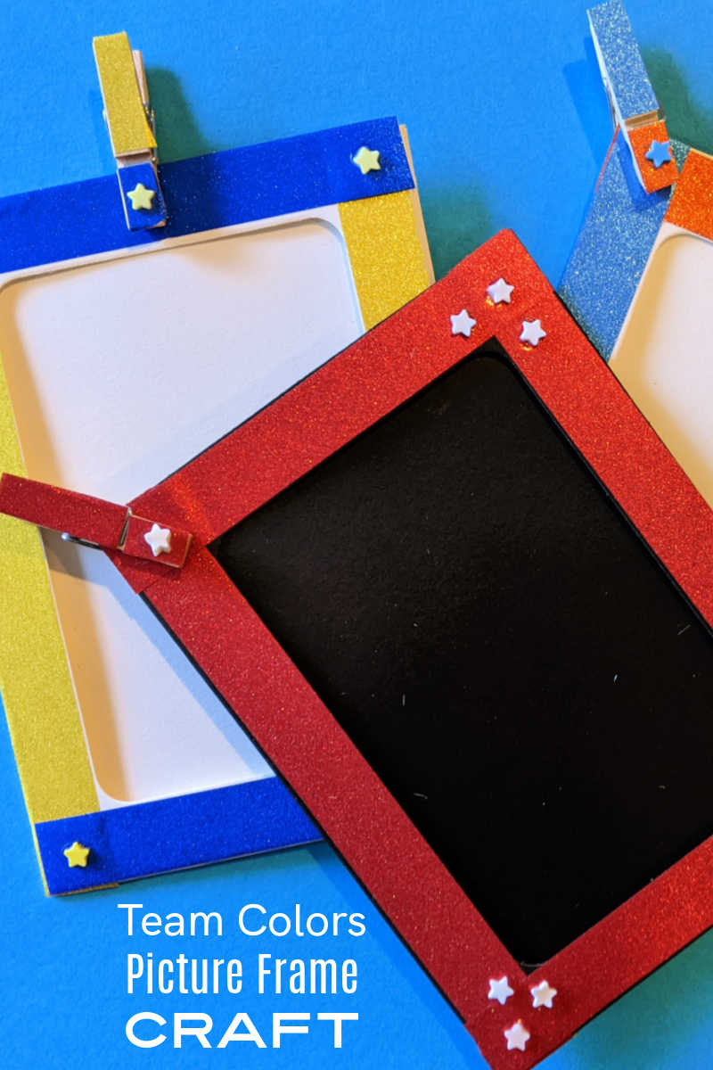 This team colors picture frame craft is great for fans or kids who play on a soccer, football, baseball or other sports team.