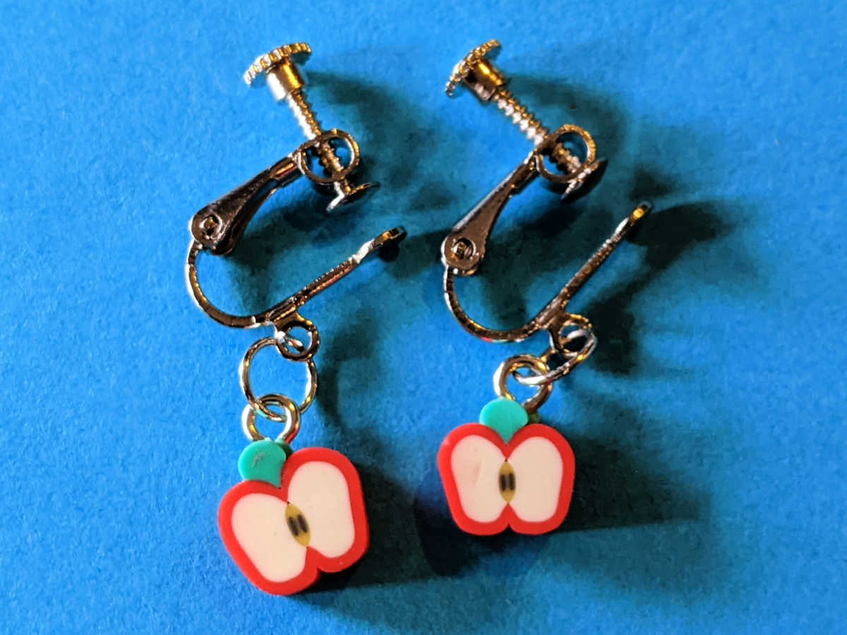 diy apple earrings craft