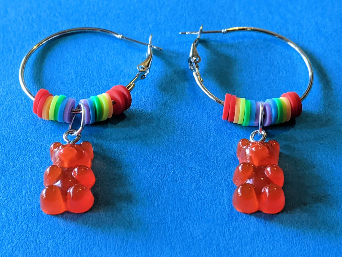 easy diy rainbow bear earrings