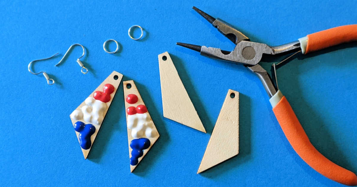 making patriotic earrings