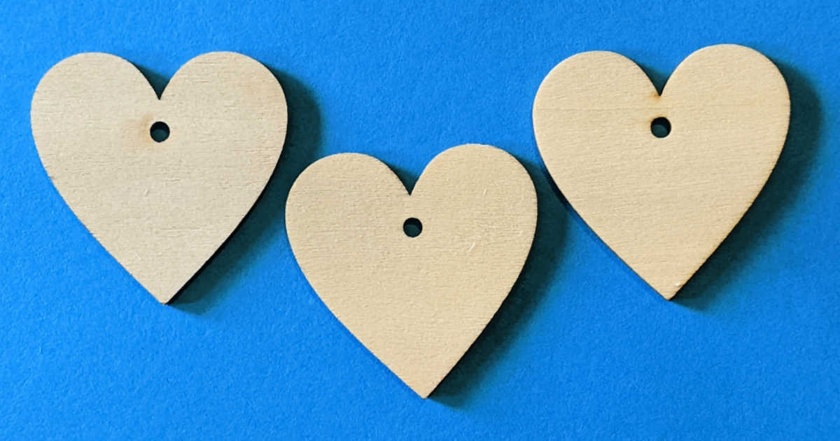 3 unfinished wood hearts