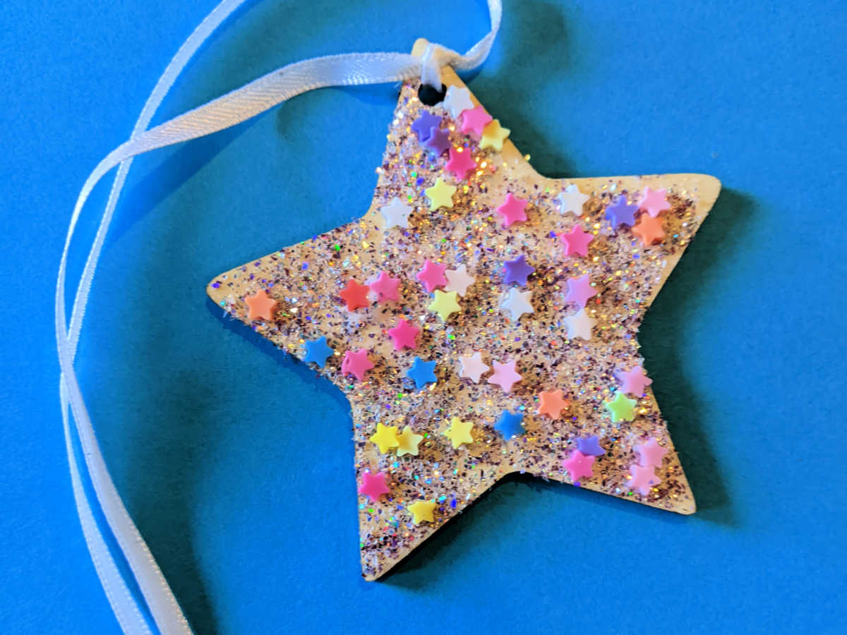 diy glittery star ornament craft