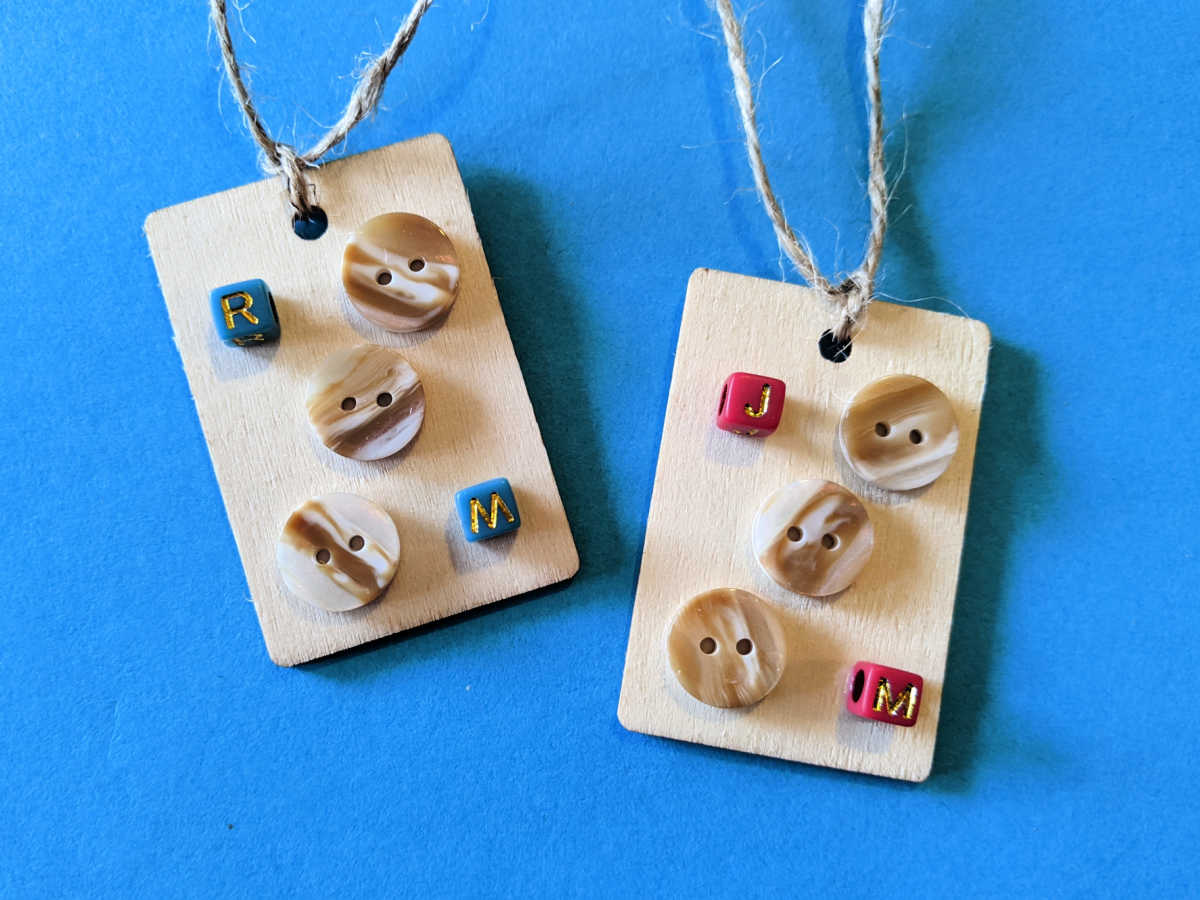 easy wood gift tag craft