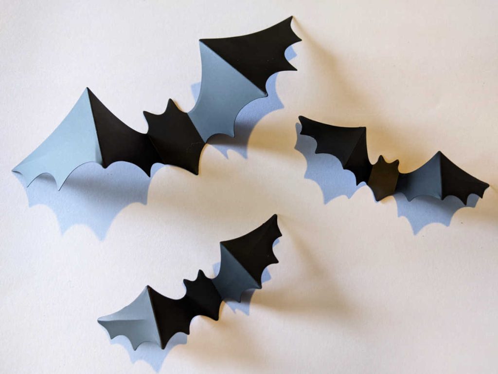 Easy Bat-tastic Halloween Bat Hair Clip Craft - Mama Likes This
