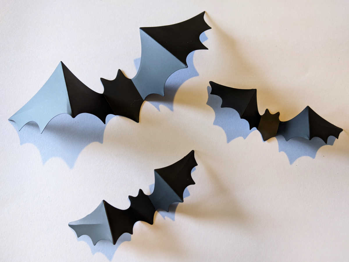 paper bats with 3d wings
