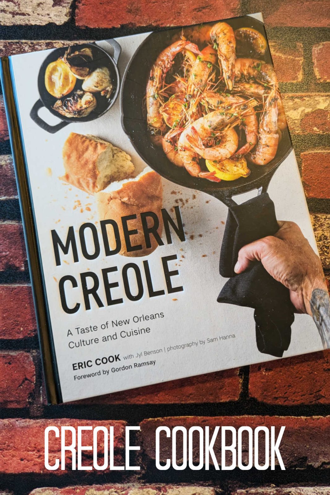 Modern Creole: A Taste of New Orleans Culture and Cuisine - Discover the vibrant flavors of New Orleans with this stunning cookbook featuring over 120 recipes. From classic Creole dishes to modern twists, this book is an excellent choice for home cooks who want to impress their guests.