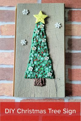 🎄Cream Glue Christmas Tree Sign Craft - Mama Likes This