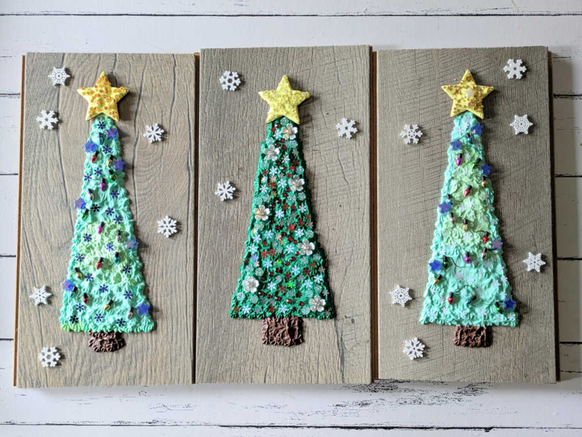 diy cream glue christmas tree sign craft