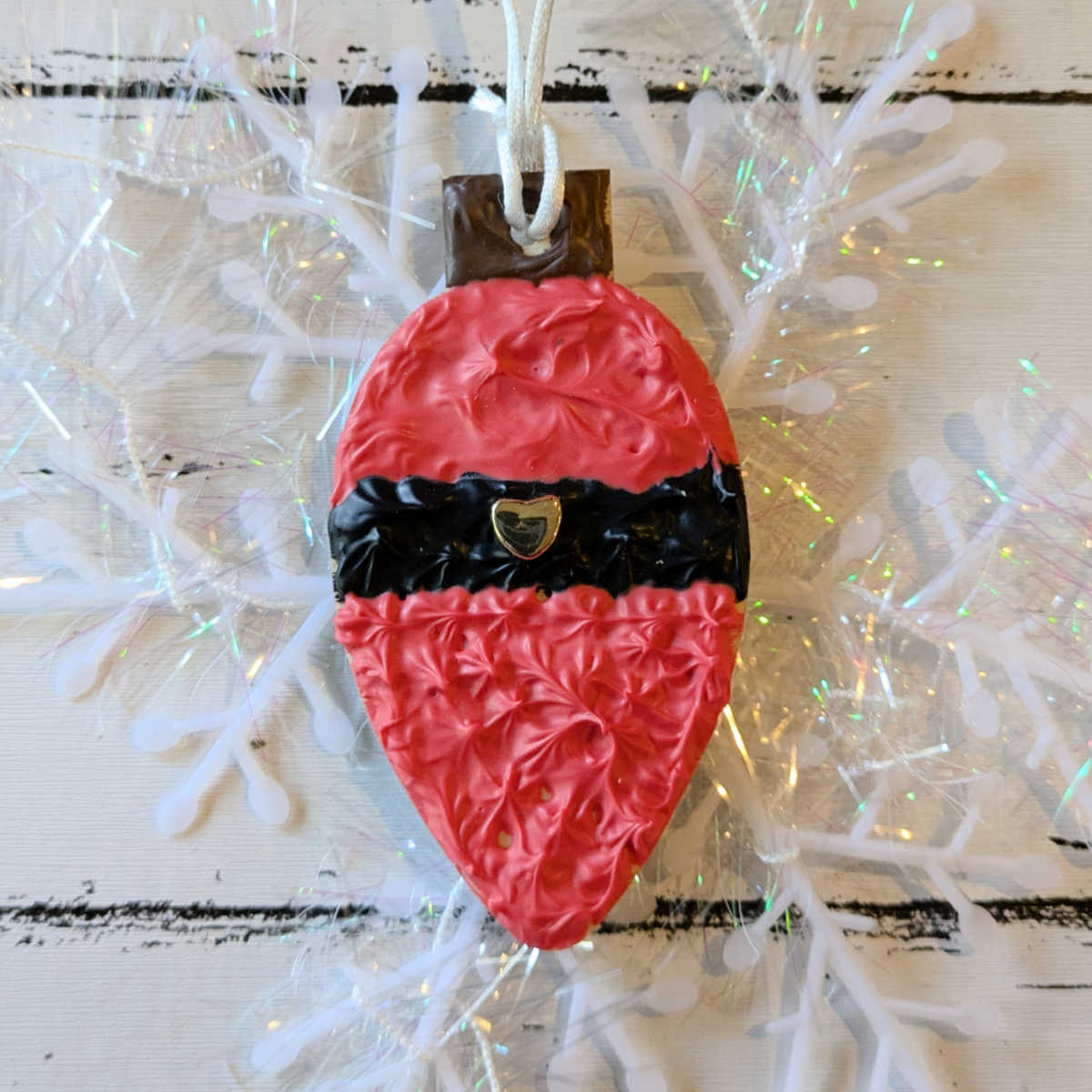 whipped cream glue santa ornament craft