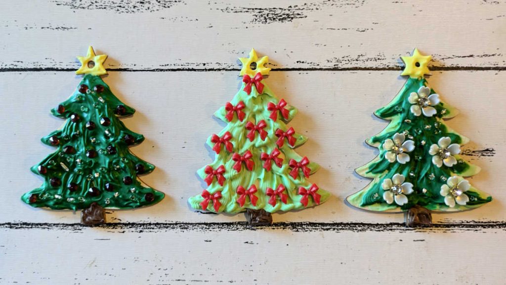 Cream Glue Christmas Tree Ornament Craft - Mama Likes This