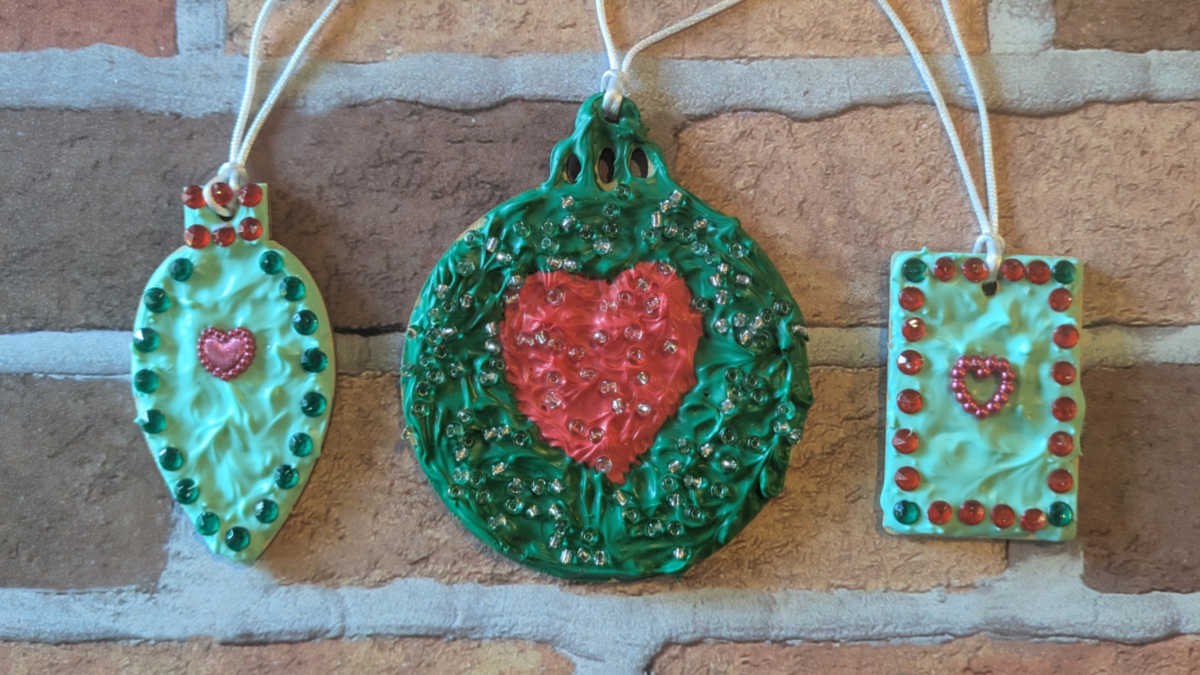 feature grinch ornament craft