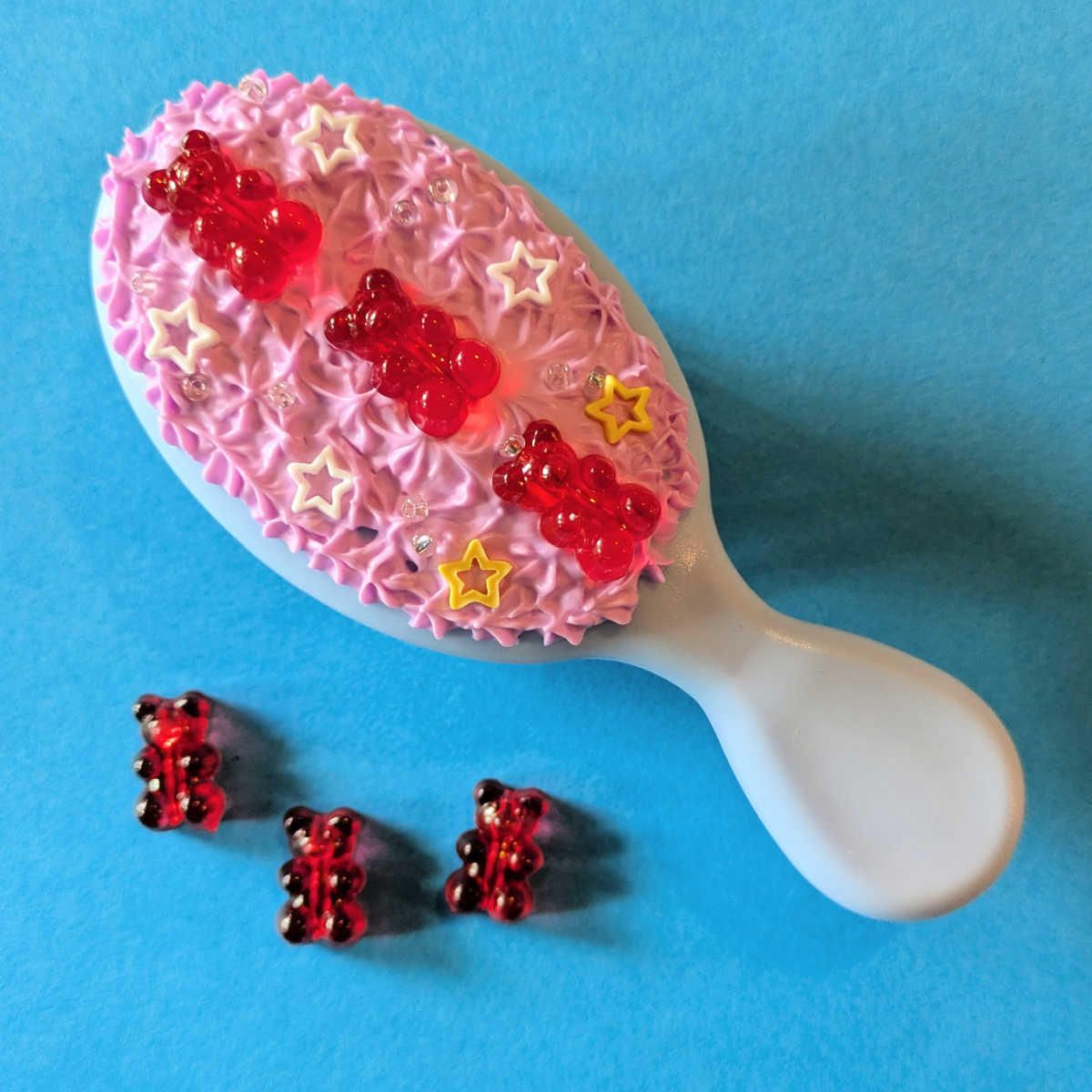 gummy bear diy cream glue hair brush