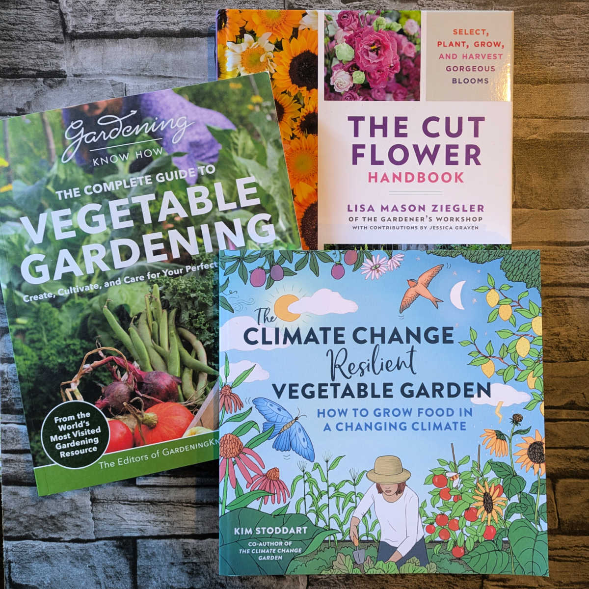 3 quarto gardening books