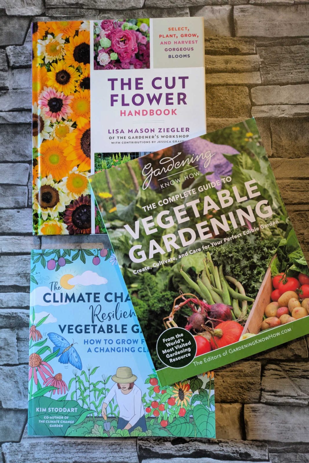 Discover must-have Quarto gardening books for every gardener! From cut flowers to climate-resilient crops, explore these expert guides.