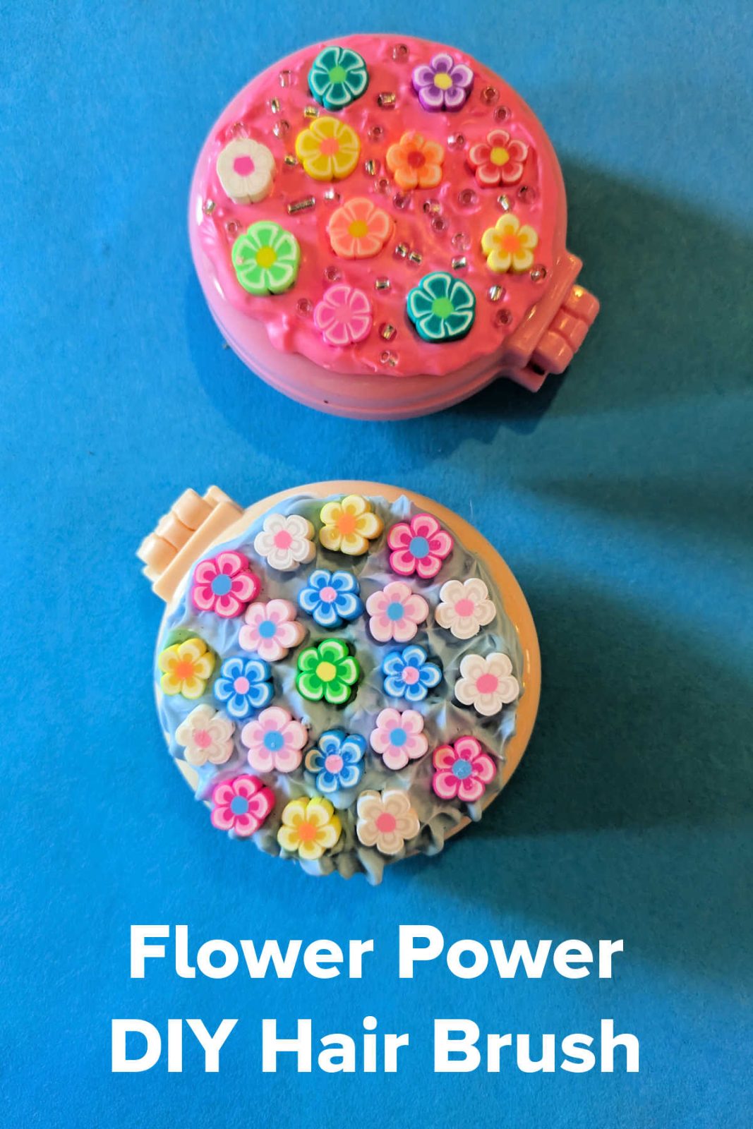 Add floral flair to your daily routine with this DIY Flower Hair Brush! This easy and enchanting craft uses whipped cream glue and charming flower decorations to transform an ordinary hair brush into a blooming masterpiece.