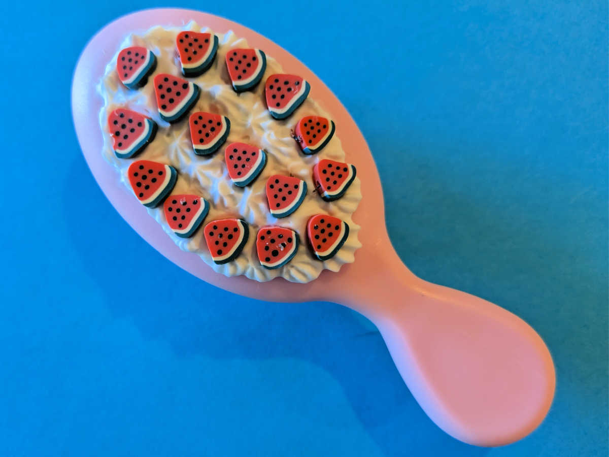 watermelon cream glue hair brush diy