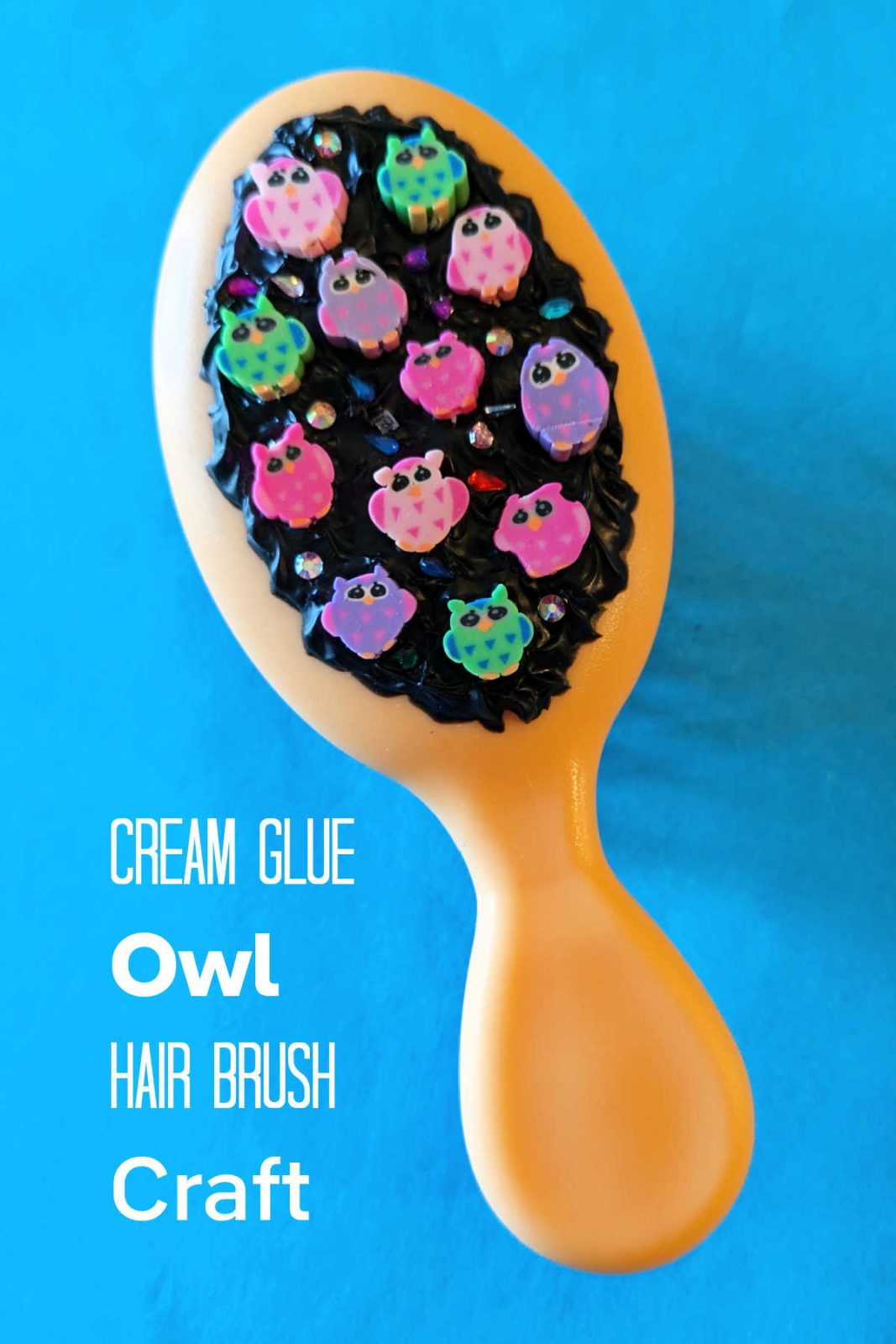 Create a unique owl hair brush with this fun cream glue tutorial. Decorate with adorable owl embellishments for a personalized hair accessory.
