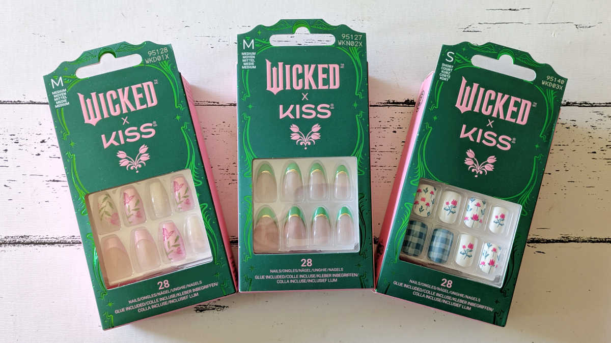 wicked x kiss press ons
