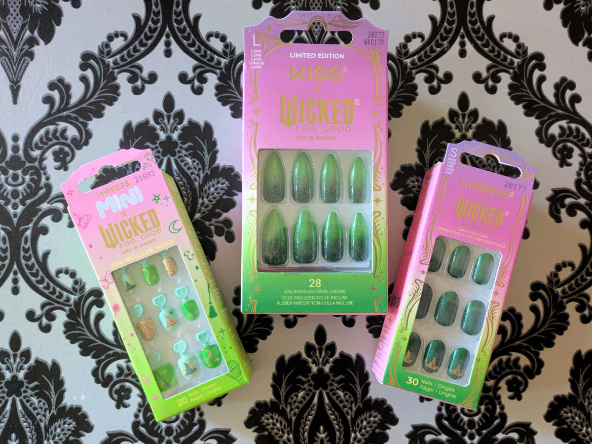 kiss x wicked press on nails