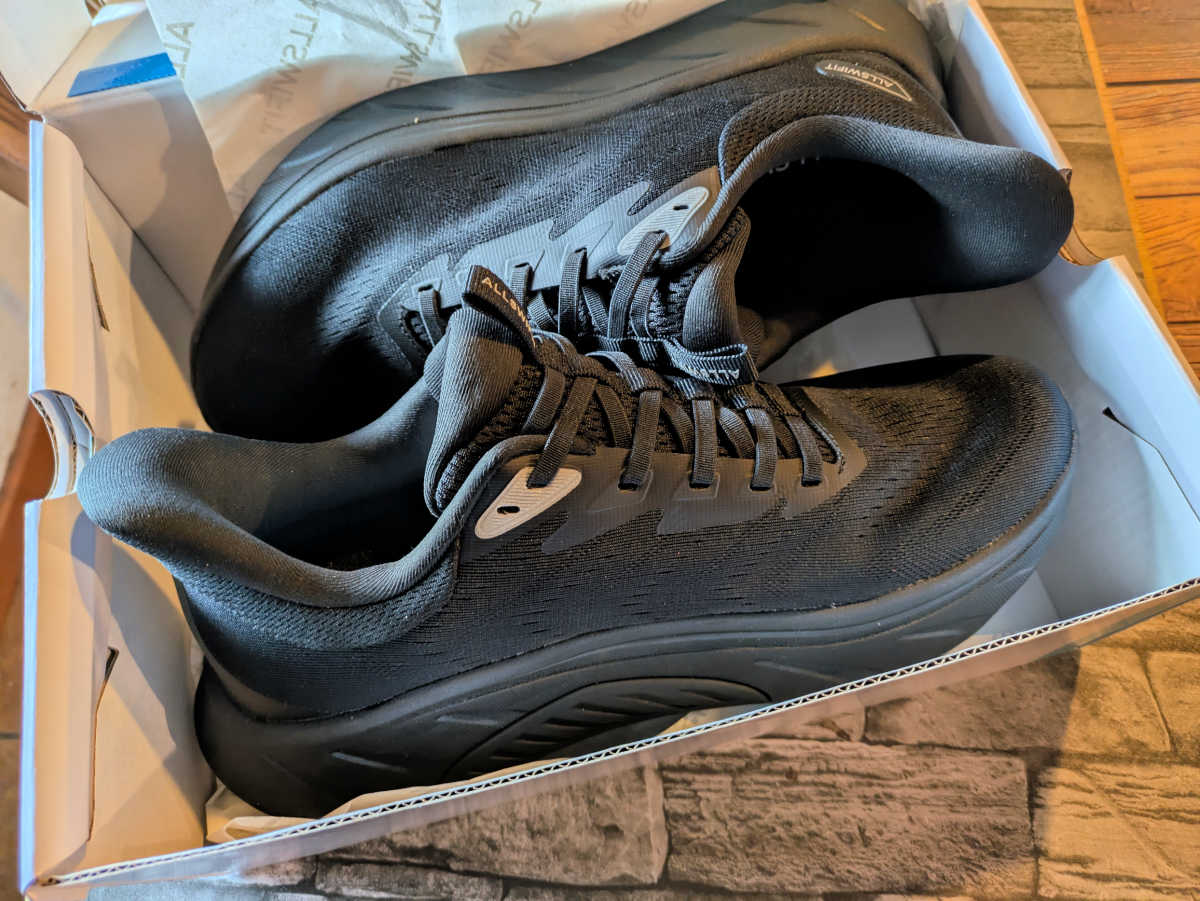 black StediBase fashion Sneakers