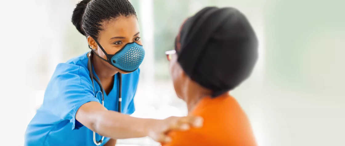 woman wearing makana mask