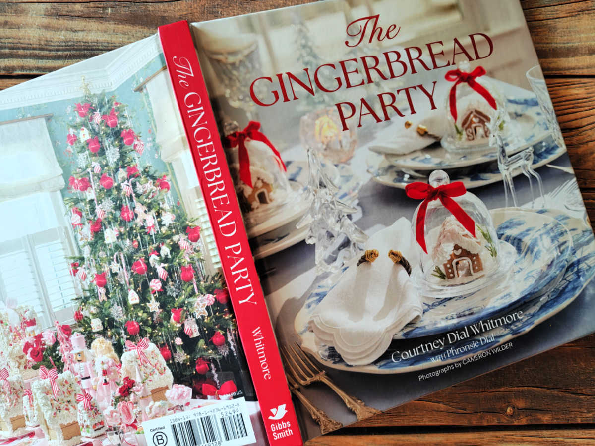 gibbs smith The Gingerbread Party book