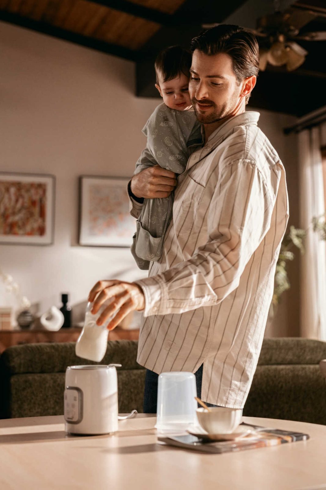 Celebrate National Breastfeeding Month with a closer look at Grownsy’s "Baby’s Gotta Eat" campaign. See how their educational resources, portable bottle warmers, and breast milk coolers offer practical, high-quality support for modern feeding journeys.