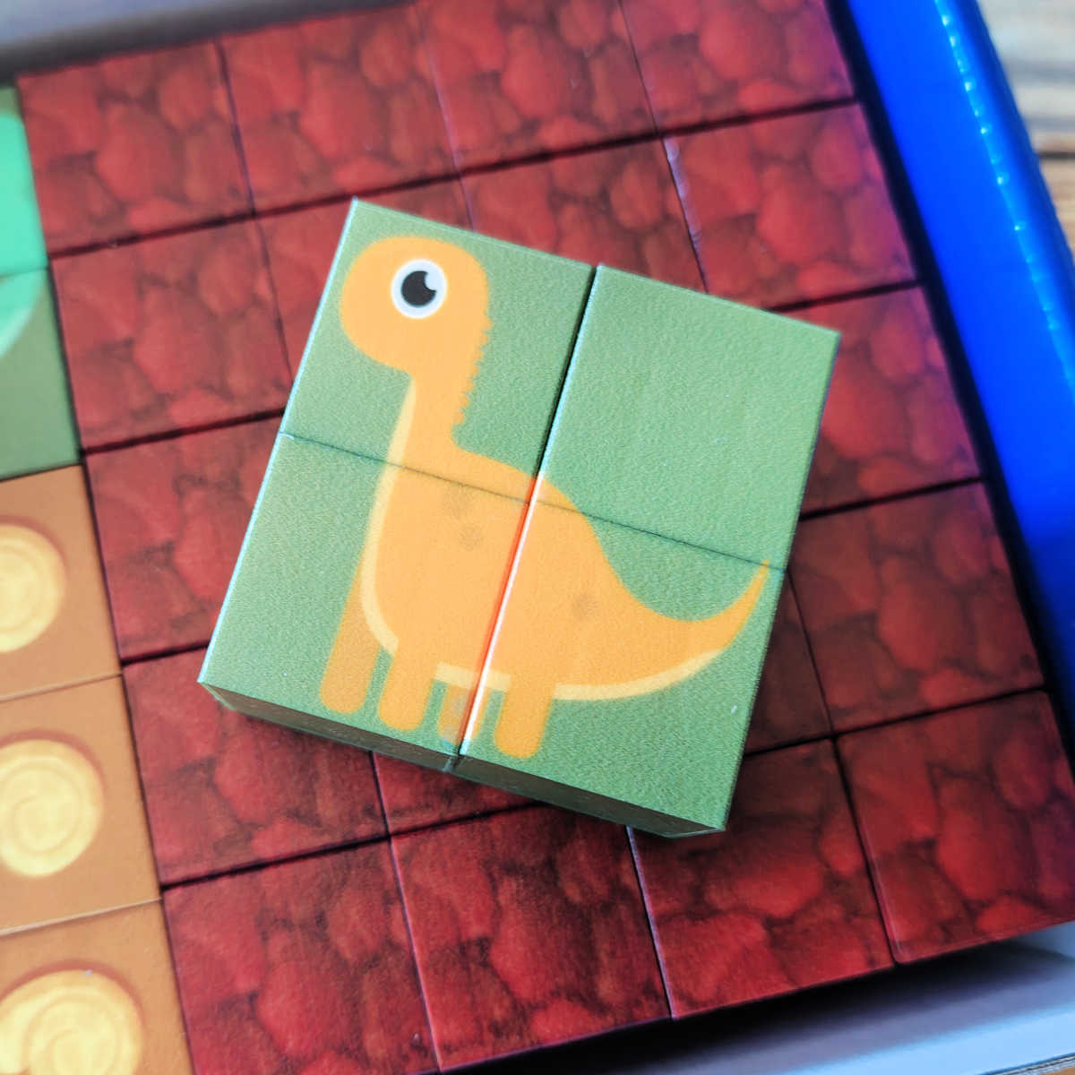 Step into an immersive prehistoric world with this review of Sunny Auntie Magnetic Dino Blocks! See how this 200-piece STEM set combines strong magnets with creative 3D building to inspire jungle adventures, fiery volcanoes, and endless dinosaur storytelling.