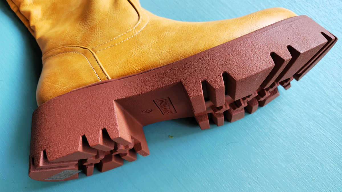 platform chunky lug sole boots